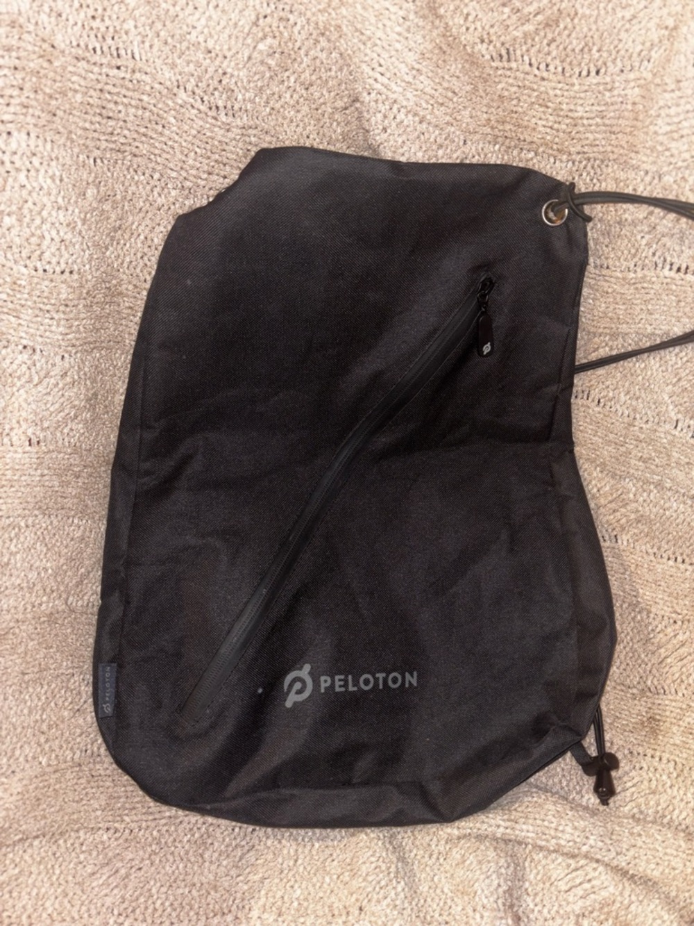 Peloton Black Cinch Sack Crossbody Drawstring Gym Bag Front Zip Corded Straps